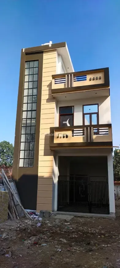 1400 Sq Ft 4 Bedroom Apartment For Sale in Varanasi