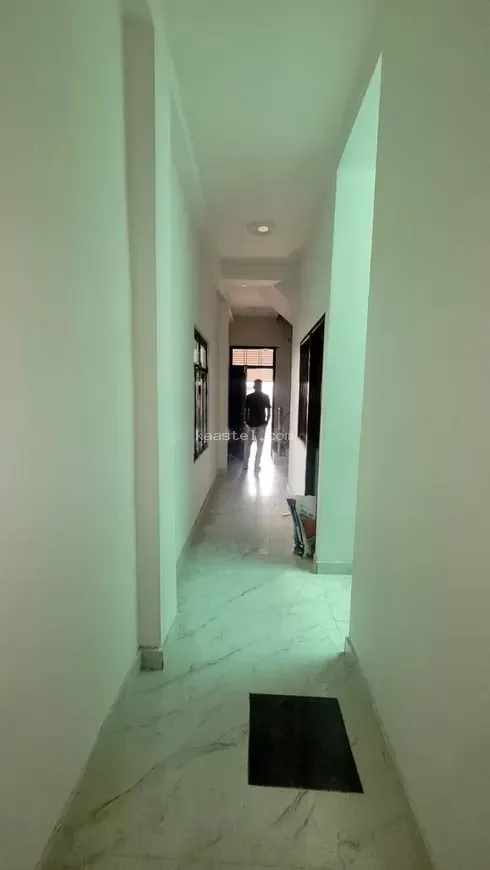 750 Sq Ft. 2 BHK Apartment For Sale  In Varanasi