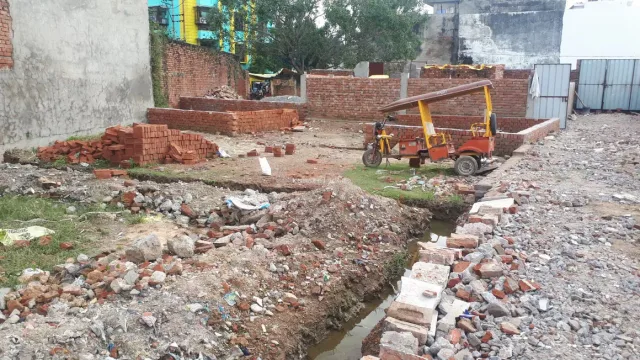 1000 sq.ft residential plot